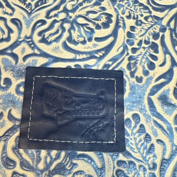 DANCING CACTUS DESIGNS Women’s Blue Brown White Cowhide Tooled Leather Fringe To - Picture 5 of 6